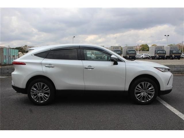 TOYOTA HARRIER HYBRID 2023 Image 31