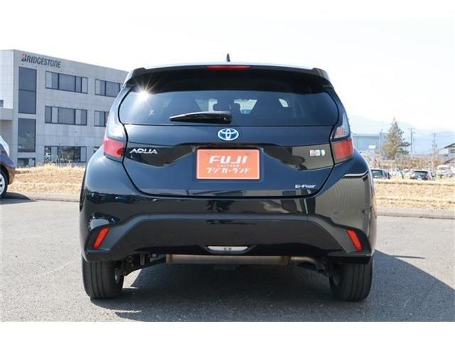 TOYOTA AQUA 2022 Image 31