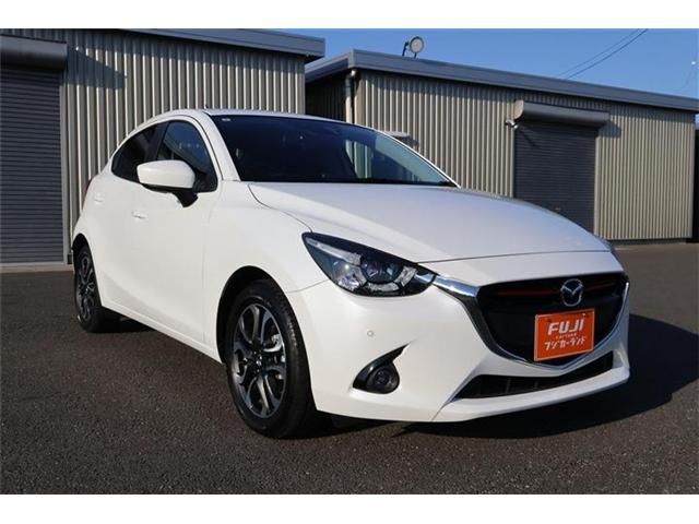 MAZDA DEMIO 2015 Image 31