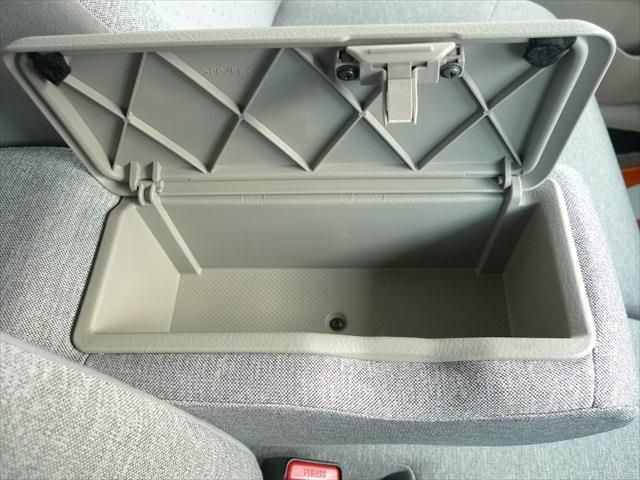 TOYOTA PASSO 4WD 2018 Image 31