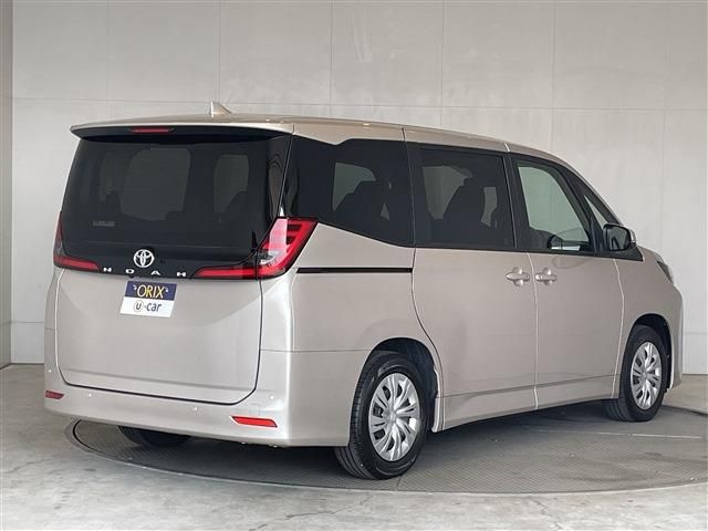 TOYOTA NOAH 2023 Image 31