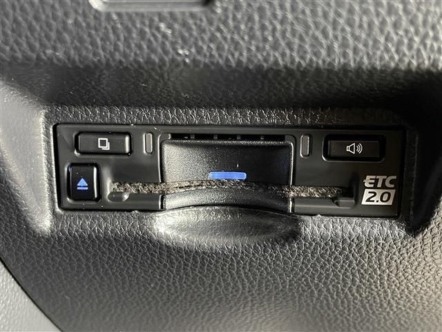 TOYOTA NOAH 2023 Image 31