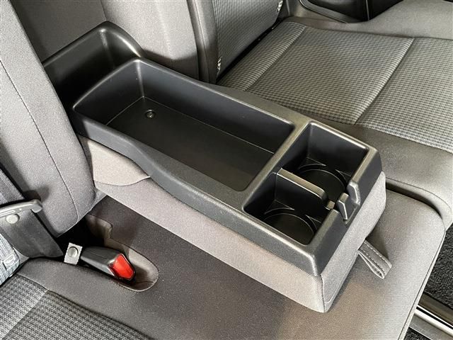 TOYOTA NOAH 2023 Image 31