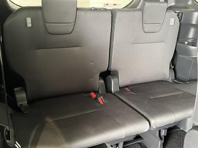 TOYOTA NOAH 2023 Image 31