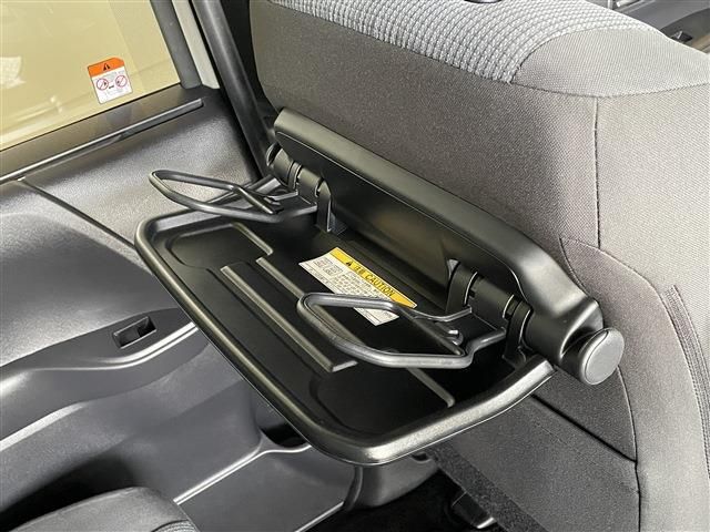 TOYOTA NOAH 2023 Image 31