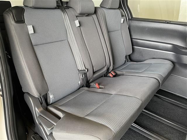 TOYOTA NOAH 2023 Image 31