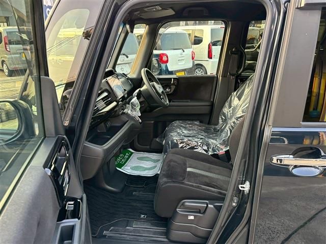 HONDA N BOX CUSTOM 2021 Image 31