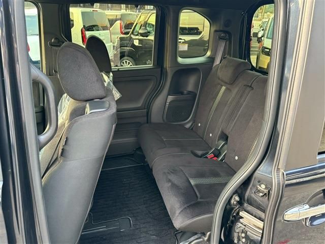 HONDA N BOX CUSTOM 2021 Image 31