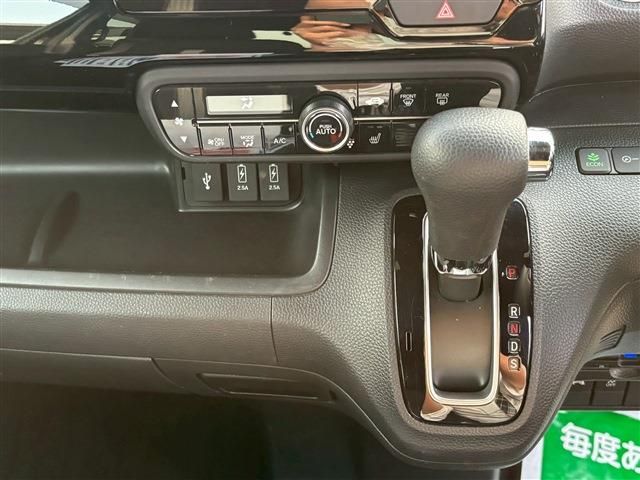 HONDA N BOX CUSTOM 2021 Image 31