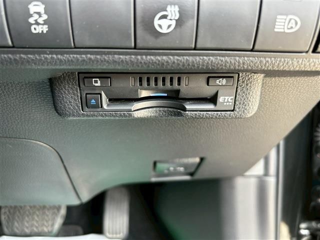 TOYOTA COROLLA TOURING HYBR 2022 Image 31