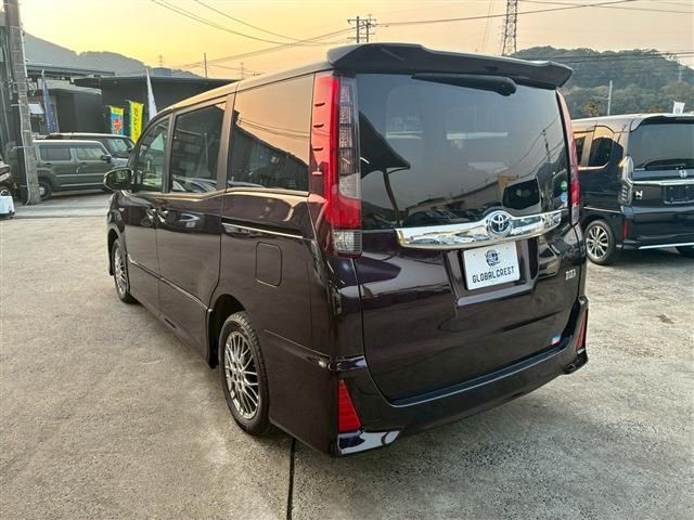 TOYOTA NOAH 2016 Image 31