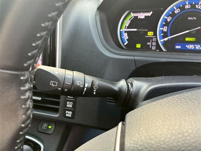 TOYOTA NOAH 2016 Image 31