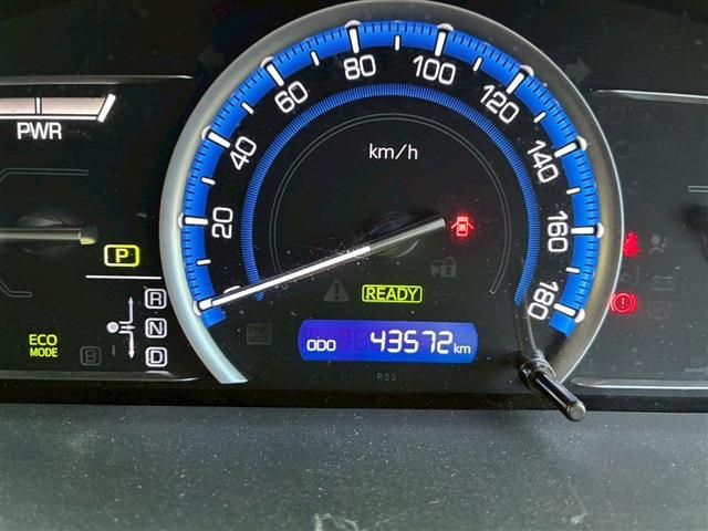 TOYOTA NOAH 2016 Image 31