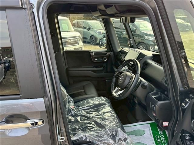 HONDA N BOX CUSTOM 2020 Image 31