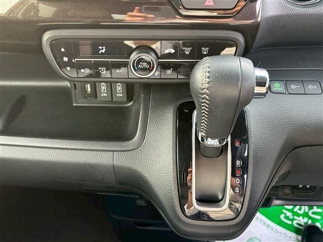 HONDA N BOX CUSTOM 2020 Image 31