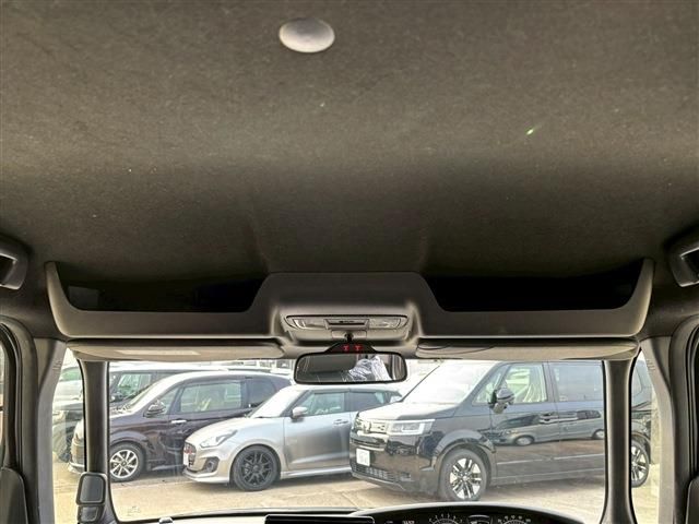 HONDA N BOX CUSTOM 2020 Image 31