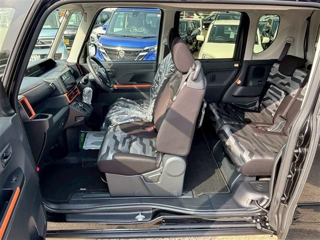 DAIHATSU TANTO FAN CROSS 2023 Image 31