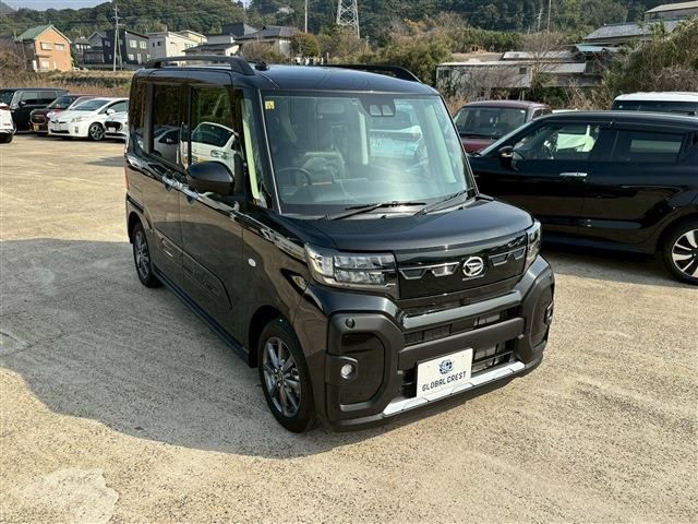 DAIHATSU TANTO FAN CROSS 2023 Image 31