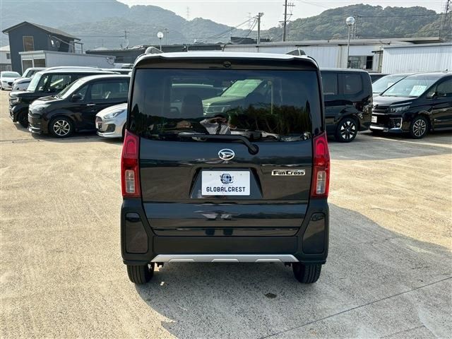 DAIHATSU TANTO FAN CROSS 2023 Image 31