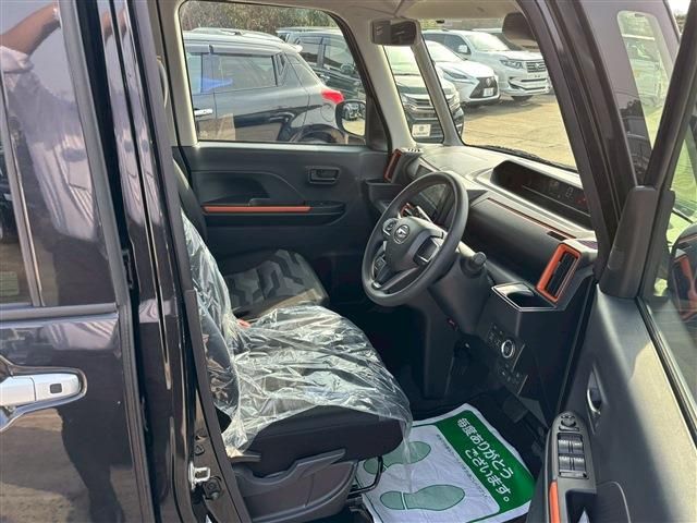 DAIHATSU TANTO FAN CROSS 2023 Image 31