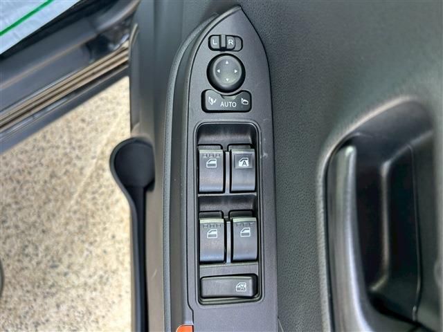 DAIHATSU TANTO FAN CROSS 2023 Image 31