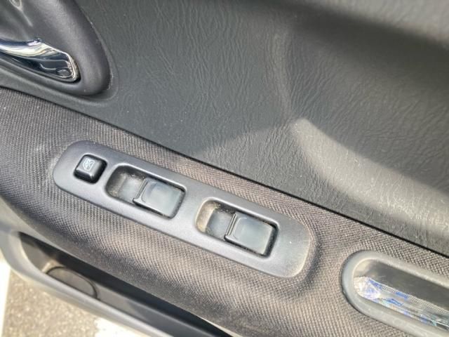 SUZUKI SWIFT 2004 Image 31