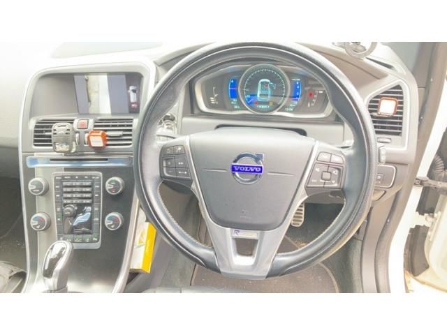 VOLVO XC60 2014 Image 31