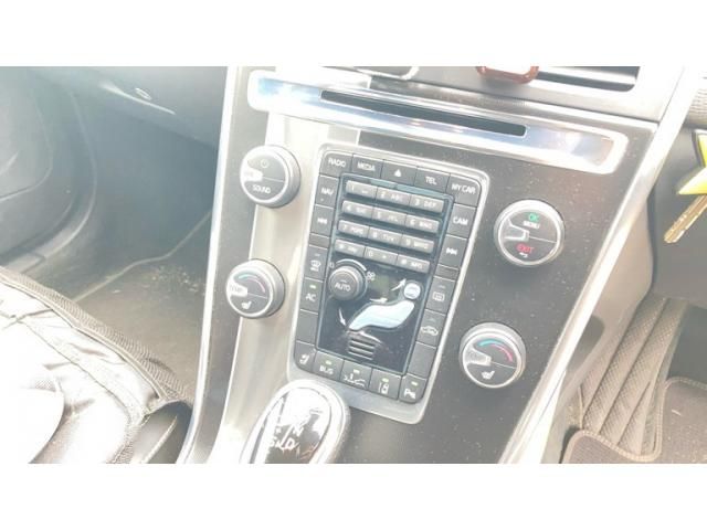 VOLVO XC60 2014 Image 31