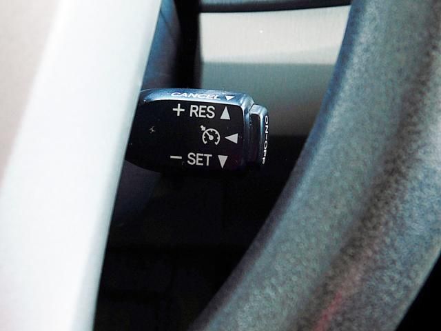 TOYOTA PRIUS 2011 Image 31