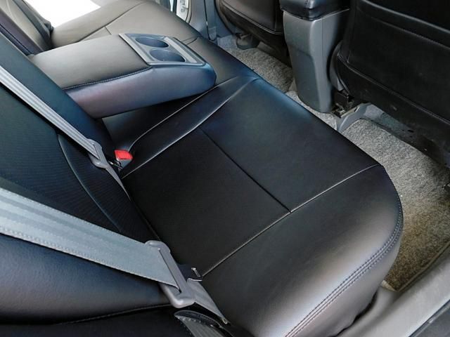 TOYOTA PRIUS 2011 Image 31