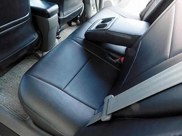 TOYOTA PRIUS 2011 Image 31