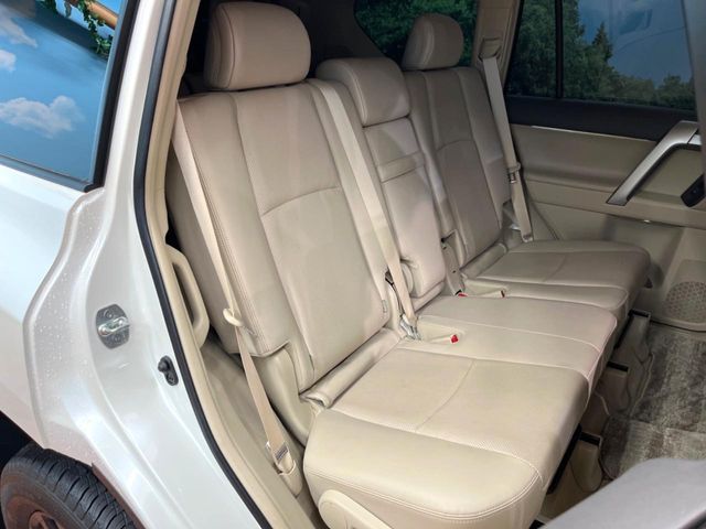 TOYOTA LANDCRUISER PRADO 2023 Image 31