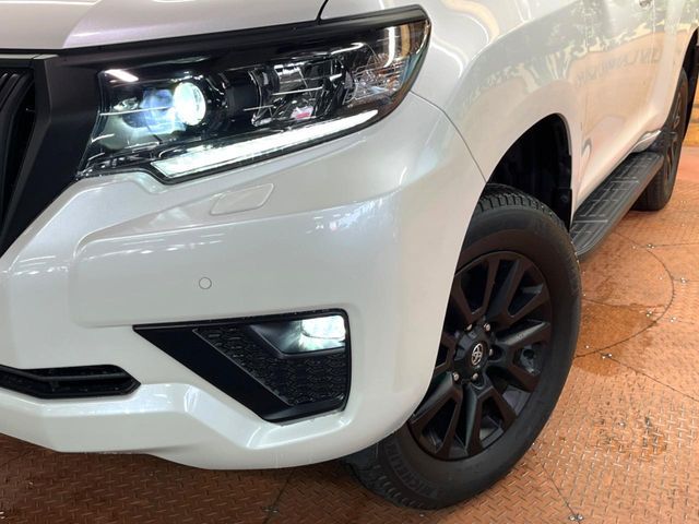 TOYOTA LANDCRUISER PRADO 2023 Image 31