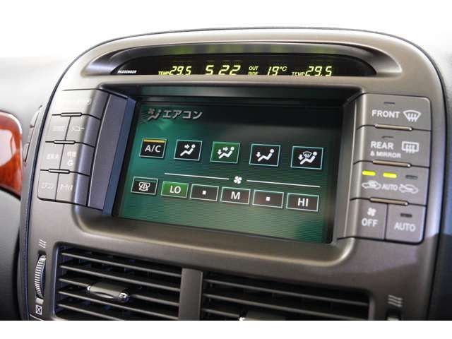 TOYOTA CELSIOR 2005 Image 31