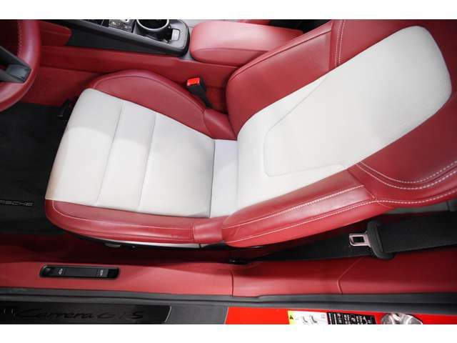 PORSCHE 911 2023 Image 31