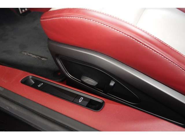 PORSCHE 911 2023 Image 31