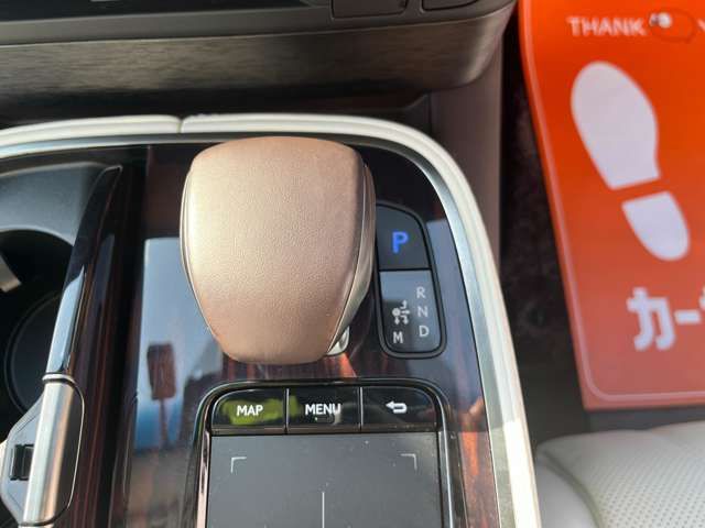 TOYOTA LEXUS LS500 2020 Image 31