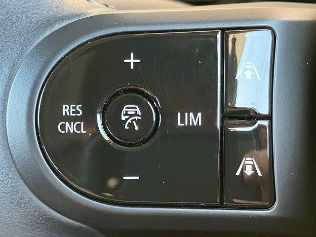 BMW MINI COOPER 5DOOR 2023 Image 31