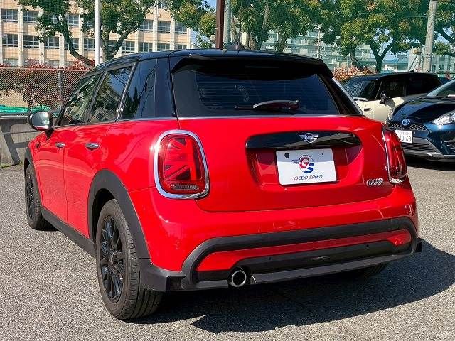 BMW MINI COOPER 5DOOR 2023 Image 31