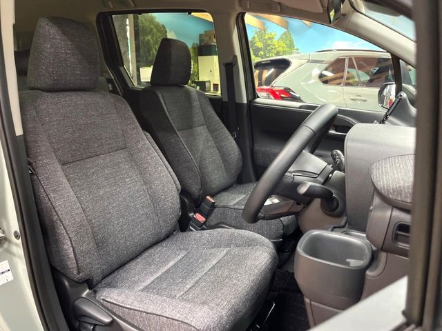 TOYOTA SIENTA HYBRID 2024 Image 31