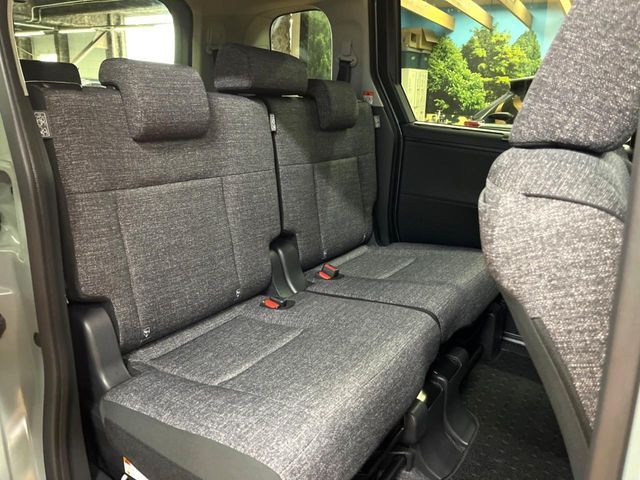 TOYOTA SIENTA HYBRID 2024 Image 31