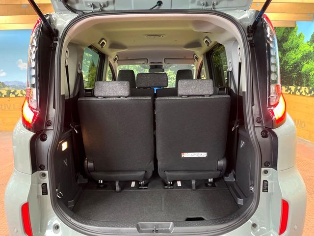 TOYOTA SIENTA HYBRID 2024 Image 31