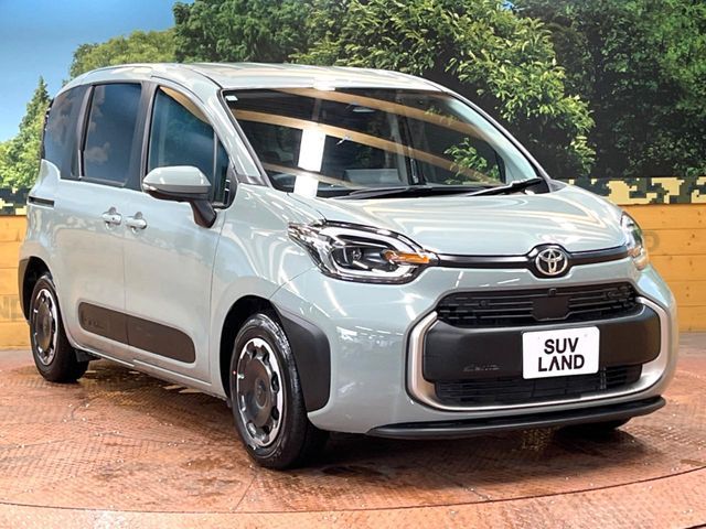TOYOTA SIENTA HYBRID 2024 Image 31