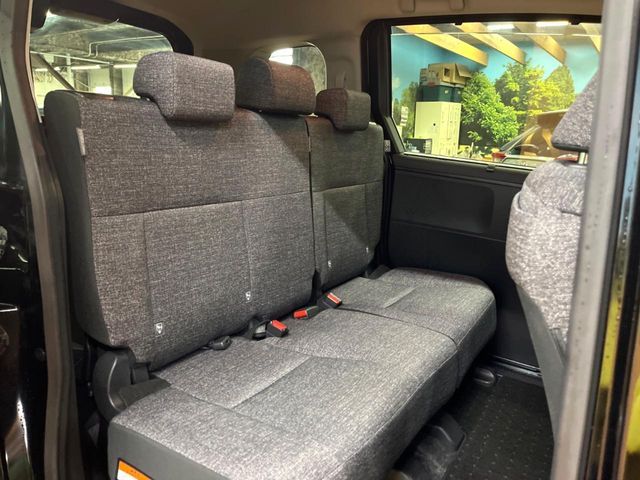 TOYOTA SIENTA HYBRID 2024 Image 31