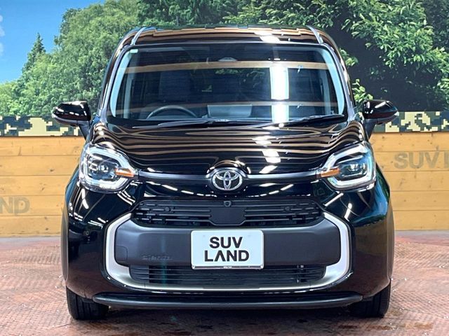 TOYOTA SIENTA HYBRID 2024 Image 31