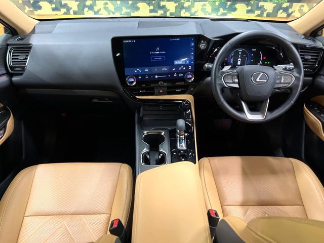 TOYOTA LEXUS NX350H 2022 Image 31