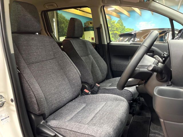 TOYOTA SIENTA HYBRID 2023 Image 31