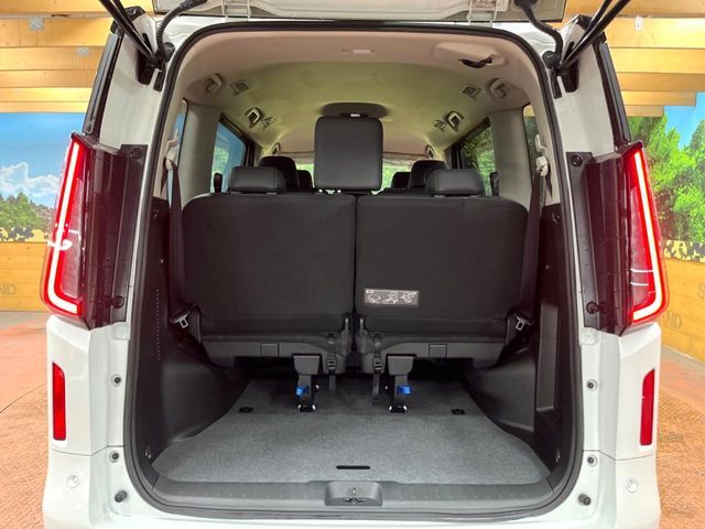 NISSAN SERENA  WG 2023 Image 31