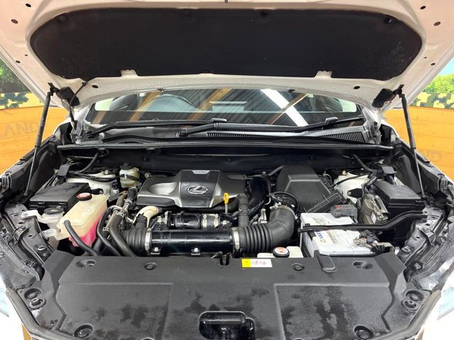 TOYOTA LEXUS NX200T 2017 Image 31