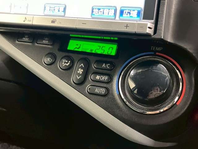 TOYOTA AQUA 2014 Image 31